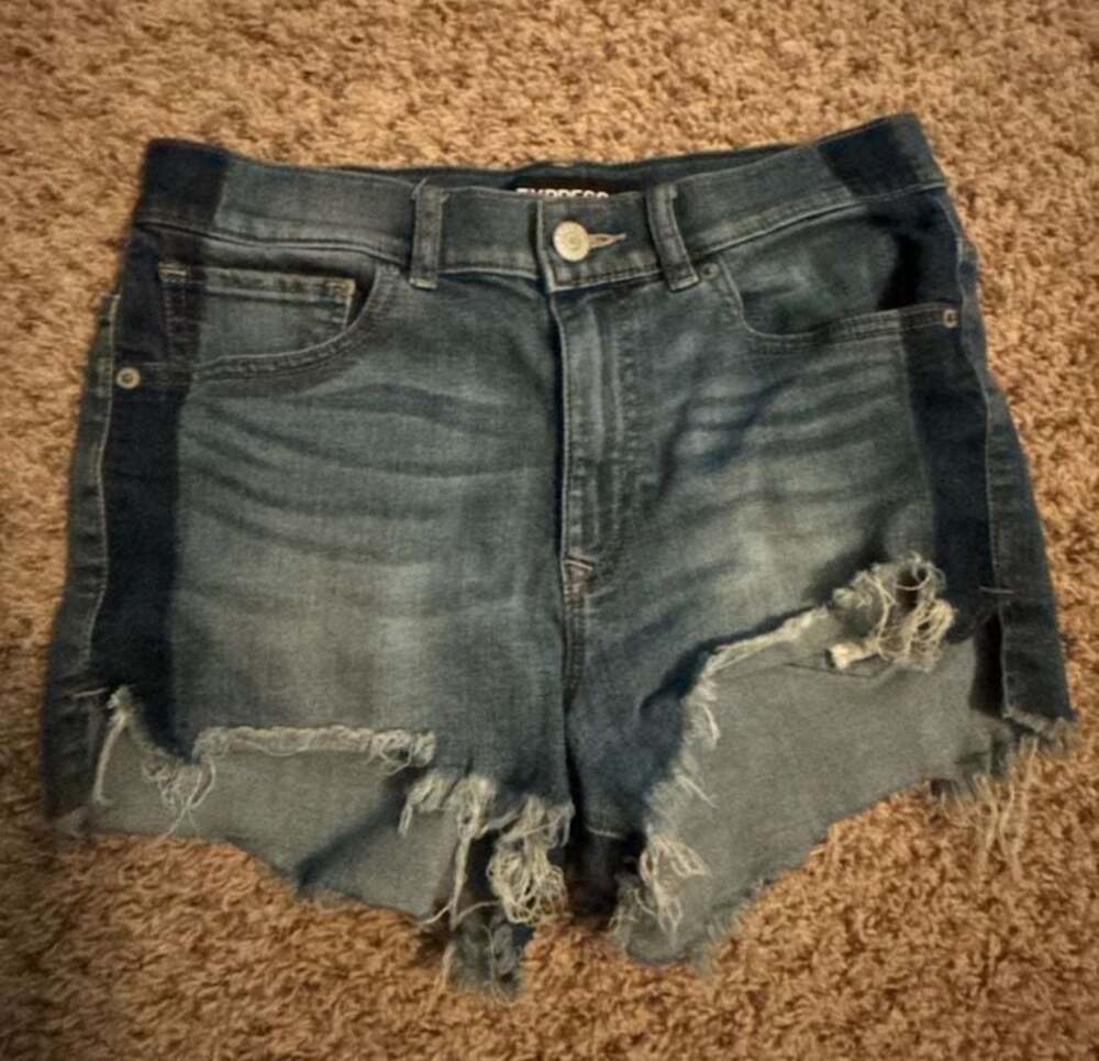 Express Women's High Rise Shortie Distressed Denim Jean Shorts Size 4